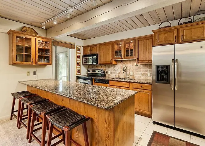 Chateau Eau Claire Unit 22, Condo Overlooking The Roaring Fork River With A Private Deck