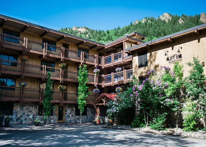 Lift One Condominiums